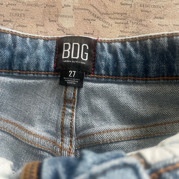 BDG High Rise Stretch Roll Hem Denim Shorts Size 27 - Picture 2 of 6